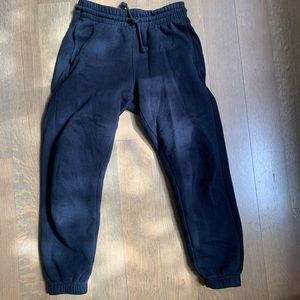 TNA aritzia black boyfriend sweatpants